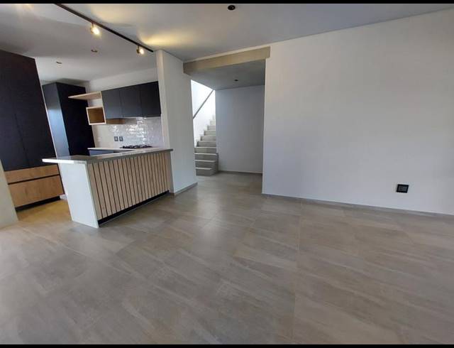 2 BEDROOM HOUSE FOR SALE IN SABLE HILLS